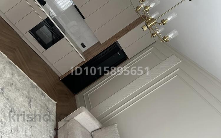 2-бөлмелі пәтер · 40 м² · 3/15 қабат, Утеген батыра 11 — Толе би /Утеген Батыра, бағасы: 380 000 ₸ в Алматы, Ауэзовский р-н — фото 2
