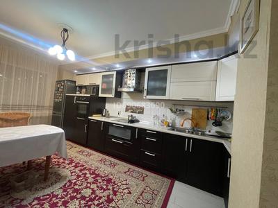 3-комнатная квартира · 130 м² · 12/18 этаж, мкр Юго-Восток, Шахтёров 60 за 49 млн 〒 в Караганде, Казыбек би р-н