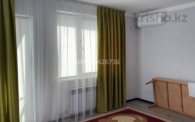 2-комнатная квартира · 52 м² · 2/12 этаж, 11 43/2 — ЖК Сауран за 110 000 ₸ в Туркестане — фото 2