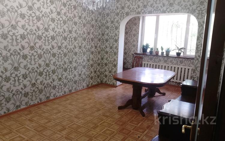 3-бөлмелі пәтер · 60 м² · 2/5 қабат, Север ш/а 21, бағасы: 130 000 ₸ в Шымкенте, Аль-Фарабийский р-н — фото 2