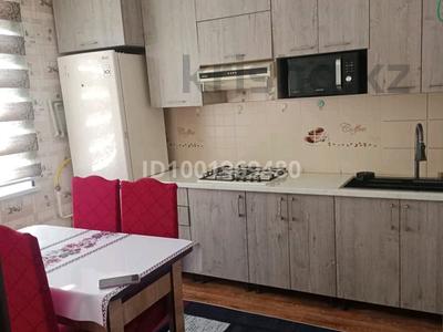 3-бөлмелі пәтер · 74 м² · 3/5 қабат, Кабанбаи батр 7 — Жд вокзал, бағасы: 180 000 〒 в Шымкенте, Аль-Фарабийский р-н