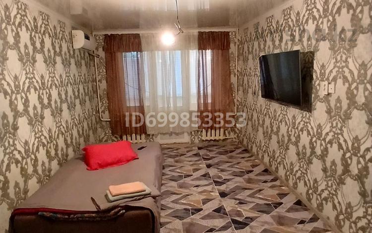 2-комнатная квартира · 50 м² · 1/5 этаж, 1мкр 5 — Сакен мектеп касында за 2 000 ₸ в Туркестане — фото 2