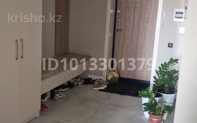 3-бөлмелі пәтер · 96 м² · 5/5 қабат, мкр. Алтын орда 12 — Тауелсиздик 12 а корп 1, бағасы: 40 млн ₸ в Актобе — фото 2