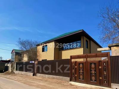 Жеке үй · 5 бөлме · 300 м² · 8 сот., Амралина, бағасы: 1 млн ₸ в Жезказгане