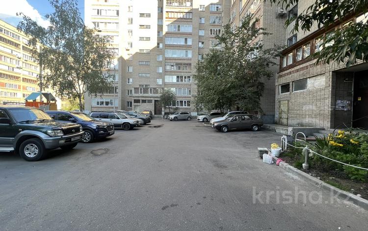 4-комнатная квартира, 87 м², 2/9 этаж, Пермитина 29