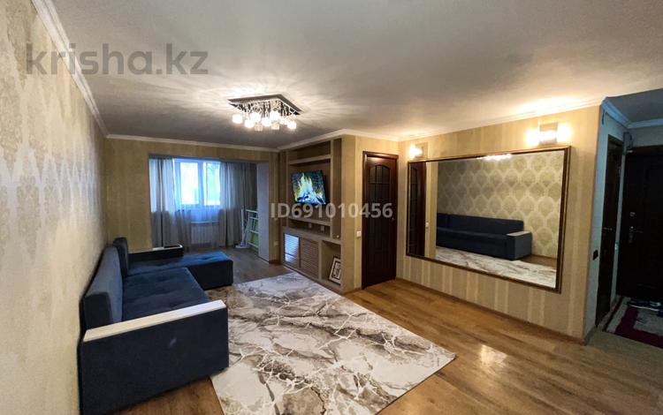 3-бөлмелі пәтер · 78 м² · 2/5 қабат, Айтиева 27 — Казыбек би, бағасы: 15 000 ₸ в Таразе — фото 2