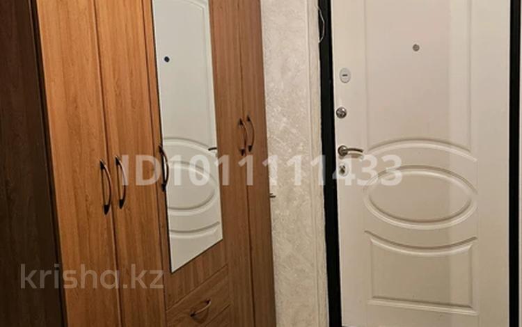 2-бөлмелі пәтер · 64 м² · 4/10 қабат, мкр Жилгородок Тургенева 40 — Возле кафе "Алмаз", бағасы: 150 000 ₸ в Актобе — фото 2