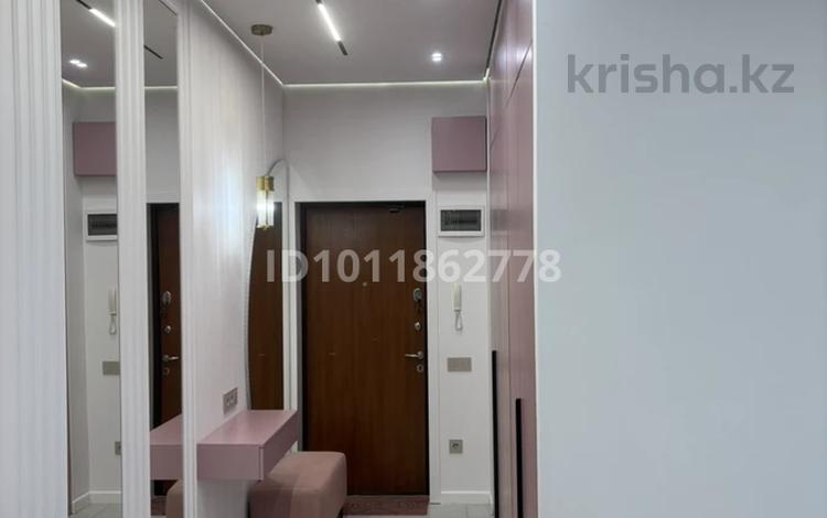 3-бөлмелі пәтер · 100.59 м² · 2/10 қабат, ул. Динмухамеда Кунаева 35, бағасы: 80 млн ₸ в Астане, Есильский р-н — фото 2
