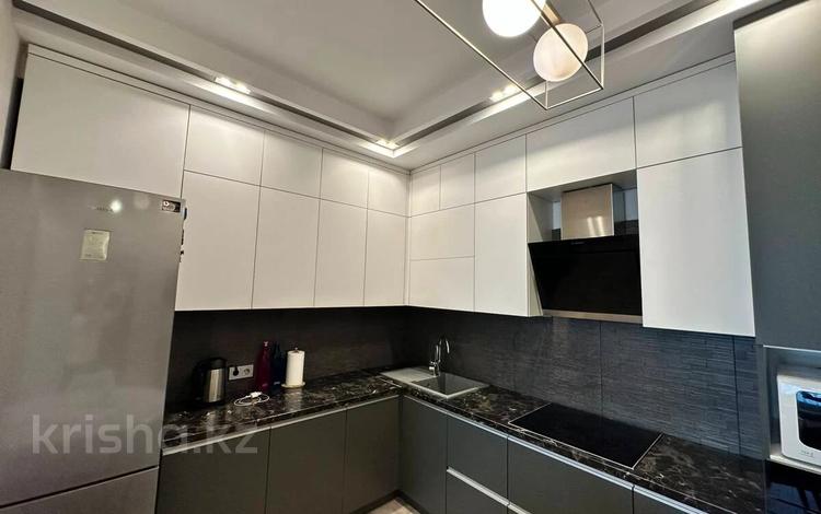 2-комнатная квартира · 73 м² · 2/17 этаж, Навои 208 — Торайгырова за 68 млн ₸ в Алматы, Бостандыкский р-н — фото 10