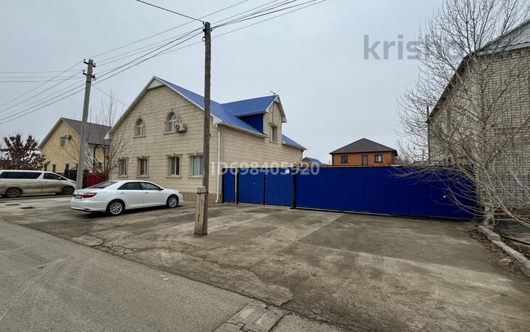 Отдельный дом · 6 комнат · 216 м² · 10 сот., мкр Атырау, Жібек жолы 21 — Возле 31 школы за 700 000 〒 — фото 14