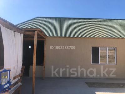 Отдельный дом · 4 комнаты · 150 м² · 150 сот., Тумышева 826 — Находится второй линий от море за 15 млн ₸ в 