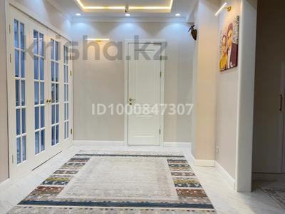 3-комнатная квартира · 90.2 м² · 5/5 этаж, мкр Самал, Мкрн Самал 60а — Әбіш Кекілбайұлы 60а, блок Г за 38 млн ₸ в Атырау