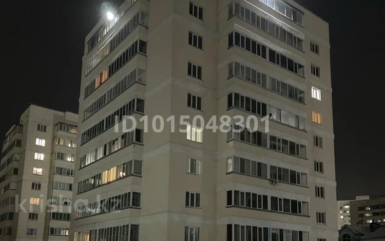 1-комнатная квартира · 46 м² · 7/9 этаж, Омарова 5/1 за 250 000 ₸ в Астане, Нура р-н — фото 2