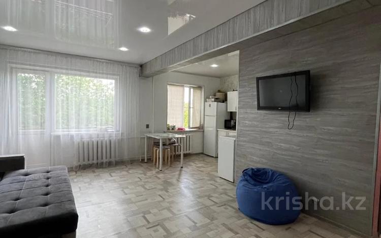 3-комнатная квартира · 57 м² · 4/4 этаж, Назарбаева 51/1 — ДКМ за 17.7 млн ₸ в Усть-Каменогорске — фото 14
