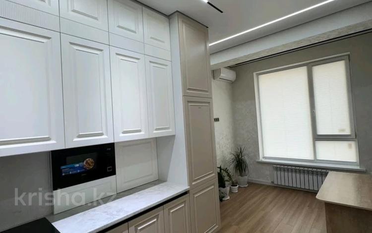 2-бөлмелі пәтер · 52 м² · 5/13 қабат, Байдибек би стр. 127/7, бағасы: 30 млн ₸ в Шымкенте, Абайский р-н — фото 2
