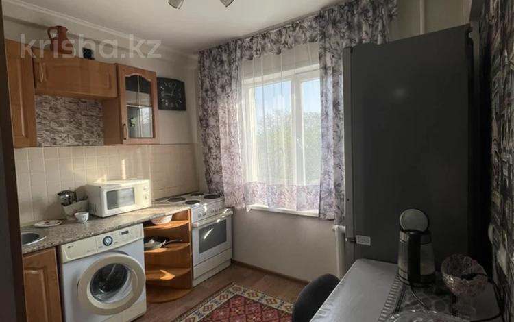 1-комнатная квартира · 34 м² · 3/5 этаж, Кабанбай батыра 68 — Р-н Пристани за 130 000 ₸ в Усть-Каменогорске — фото 2