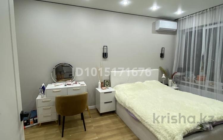2-комнатная квартира · 50 м² · 10/17 этаж, Ауэзова 2/4 за 40 млн ₸ в Алматы, Алмалинский р-н — фото 2
