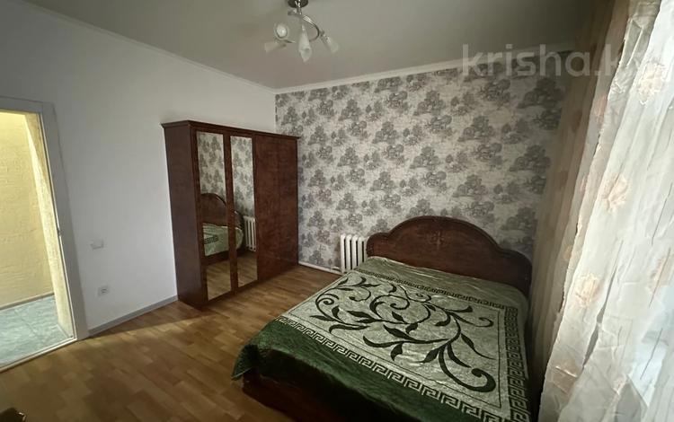 2-комнатная квартира · 60 м² · 1/2 этаж, Муканова 8 за 120 000 ₸ в Атырау, мкр Жилгородок — фото 2