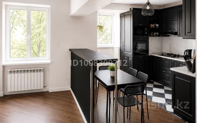3-комнатная квартира · 62 м² · 4/5 этаж, Жибек Жолы — Напротив Зеленый базар за 77.5 млн ₸ в Алматы, Медеуский р-н — фото 57