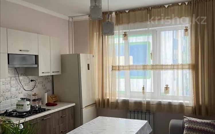 1-комнатная квартира, 40 м², 7/9 этаж, мкр Шугыла, Алатау 341/3к9