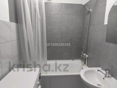 3-комнатная квартира · 62 м² · 2/5 этаж, мкр Новый Город — На Мечте за 18 000 ₸ в Караганде, Казыбек би р-н