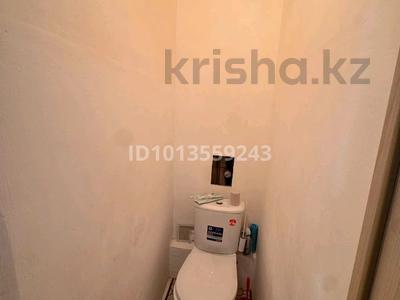 2-бөлмелі пәтер · 50 м² · 4/5 қабат, мкр Строитель, бағасы: 140 000 ₸ в Уральске