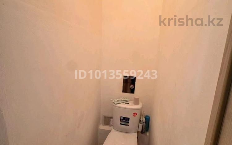 2-бөлмелі пәтер · 50 м² · 4/5 қабат, мкр Строитель, бағасы: 140 000 ₸ в Уральске — фото 2