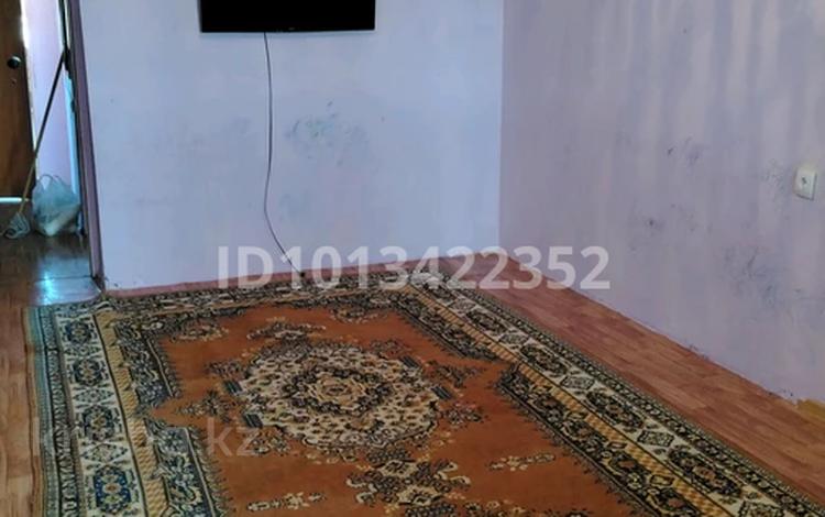 2-комнатная квартира · 50 м² · 5/7 этаж, 8-й мкр, 8-ш/а. 8 — Дом бытаға қарама қарсы жолдың бойында за 11 млн ₸ в Актау — фото 2