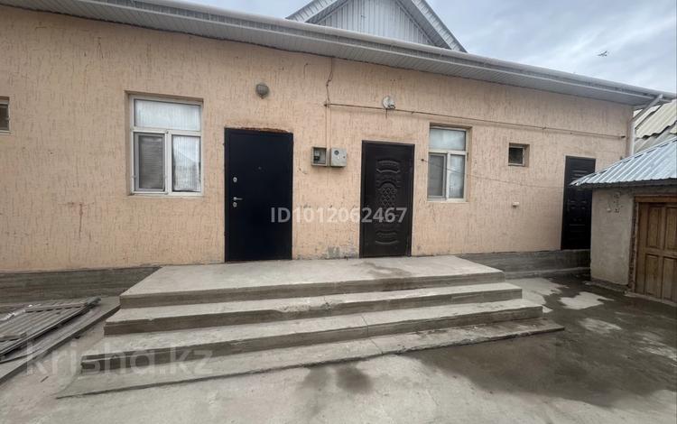 3-комнатная квартира · 100 м² · 1 этаж, ул. Мустафы Шокая 130 за 120 000 〒 в  — фото 2