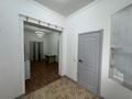 3-комнатная квартира · 100 м² · 1 этаж, ул. Мустафы Шокая 130 за 120 000 〒 в  — фото 2