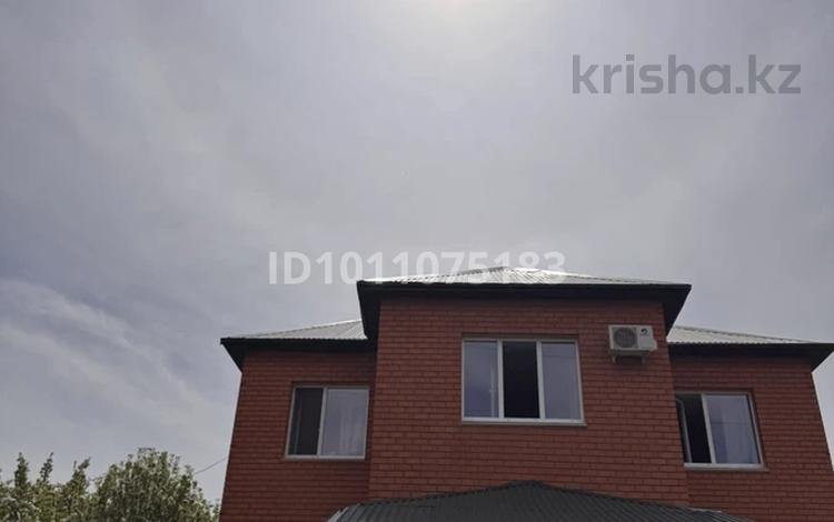 Жеке үй · 5 бөлме · 315 м² · 7 сот., Скоробогатова 1/1 — Рядом центральный рынок, школы 11,40, бағасы: 92 млн ₸ в Уральске, мкр Школьник — фото 2