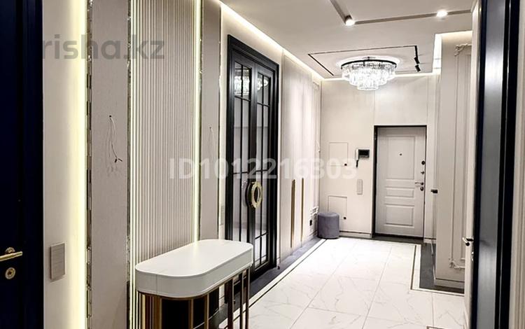 3-комнатная квартира · 116 м² · 3/8 этаж, ул. Ханов Керея и Жанибека 2 за 145 млн ₸ в Астане, Нура р-н — фото 2