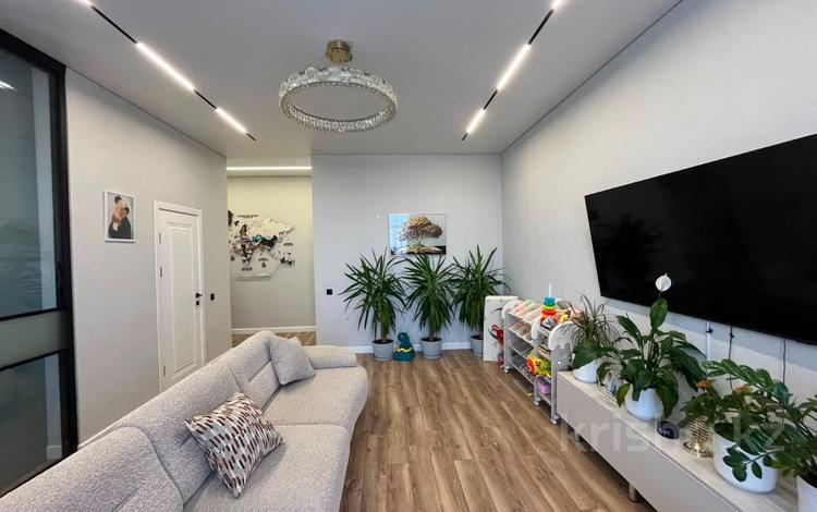 2-комнатная квартира · 71 м² · 10/10 этаж, мкр Юго-Восток, Микрорайон Байкена Ашимова за 41 млн ₸ в Караганде, Казыбек би р-н — фото 11