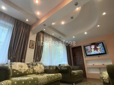 2-бөлмелі пәтер · 52 м² · 2/5 қабат, Космическая 14 — Дворец спорта, бағасы: 13 000 ₸ в Усть-Каменогорске, Ульбинский