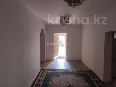 Отдельный дом · 3 комнаты · 110 м², Бостандык изберген курманбаев 33 за 180 000 〒 в Жанаозен