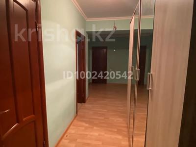 2-комнатная квартира · 70 м² · 5/5 этаж, мкр Нурсая, Рысбая Габдиева 36 за 150 000 ₸ в Атырау