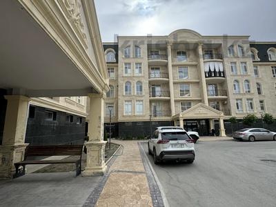 2-бөлмелі пәтер · 86 м² · 4/5 қабат, Жалена тулепова 84, бағасы: 400 000 ₸ в Атырау, мкр Авангард-3