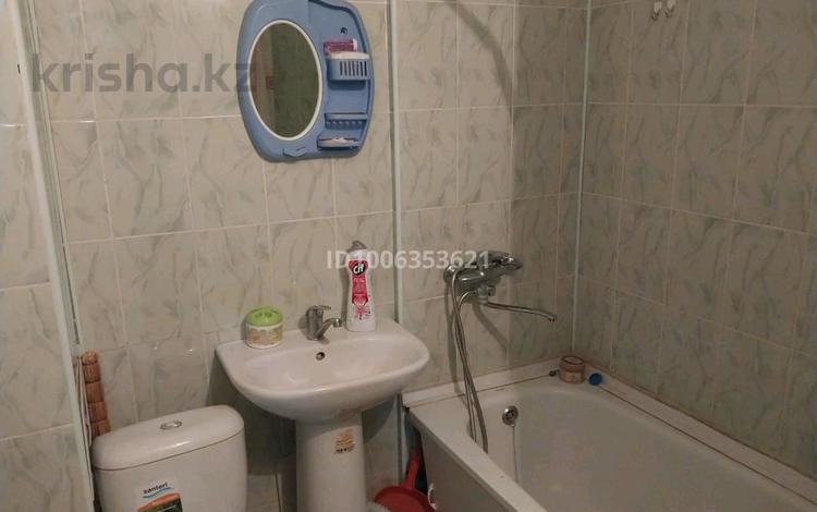 1-комнатная квартира · 36 м² · 2/9 этаж, мкр Аксай-1 17 — Төле би,Момышұлы за 200 000 ₸ в Алматы, Ауэзовский р-н — фото 9