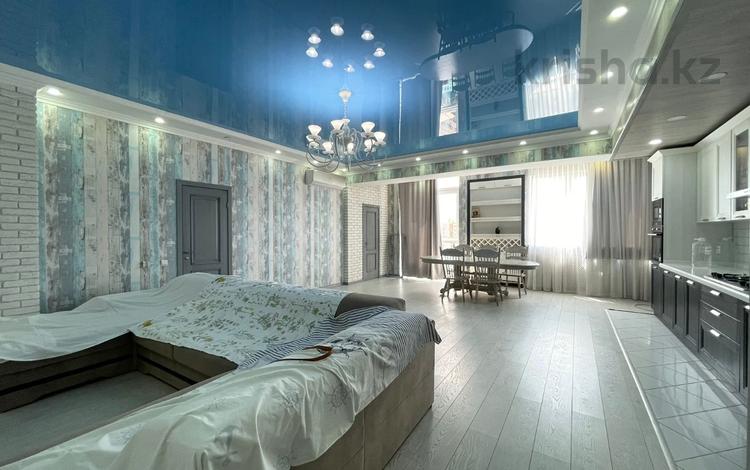 2-комнатная квартира · 76 м² · 11/20 этаж, Гагарина 310 за 77 млн ₸ в Алматы, Бостандыкский р-н — фото 2