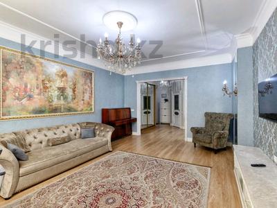 3-комнатная квартира · 150 м² · 7/19 этаж, Габдуллина 16 за 35 000 ₸ в Астане, р-н Байконур