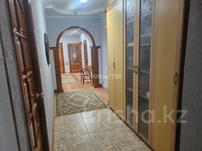 Жеке үй · 4 бөлме · 360 м² · 10 жүзд., Жамбыла 36/1 — Цон, променад, бағасы: 80 млн ₸ в Уральске