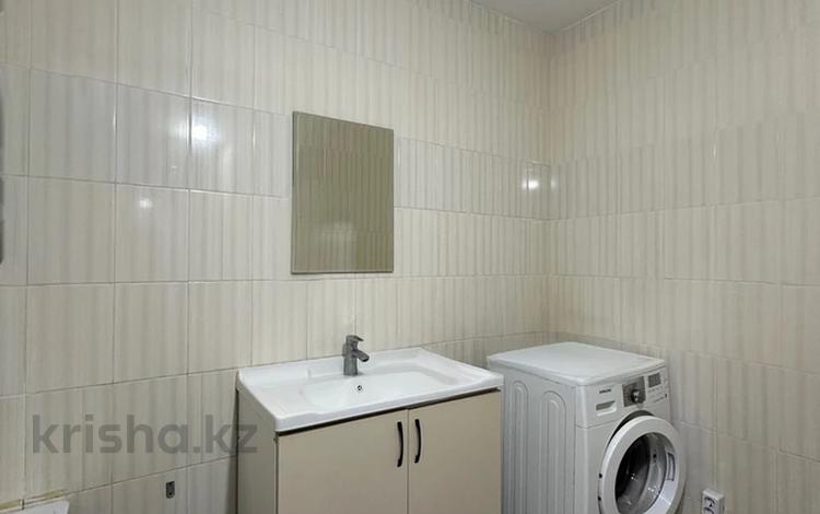 3-бөлмелі пәтер · 95 м² · 2/10 қабат, 12 мкр 45 д, бағасы: 26 млн ₸ в Актобе — фото 2