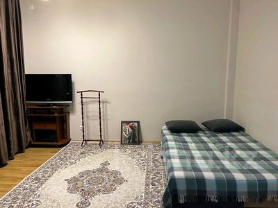 1-комнатная квартира · 40 м² · 5/10 этаж · помесячно, Отырар 10 — Валиханова за 165 000 〒 в Астане, р-н Байконур
