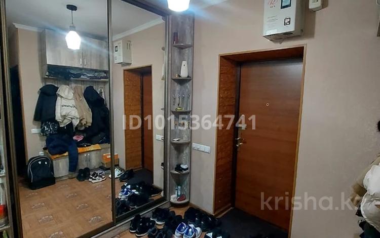 2-бөлмелі пәтер · 60 м² · 3/5 қабат, 11-шағынаудан 213А — Уалиханова 213А, бағасы: 22 млн ₸ в Шымкенте, Енбекшинский р-н — фото 2