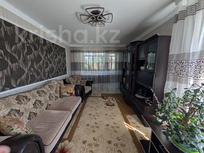 3-бөлмелі пәтер · 62 м² · 4/5 қабат, Майкудук, 14-й мкр. 41, бағасы: 14 млн ₸ в Караганде, Алихана Бокейханова р-н