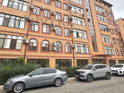 1-комнатная квартира · 53.2 м² · 2/5 этаж, мкр Нурсая, Акжарма 10 за 200 000 〒 в Атырау