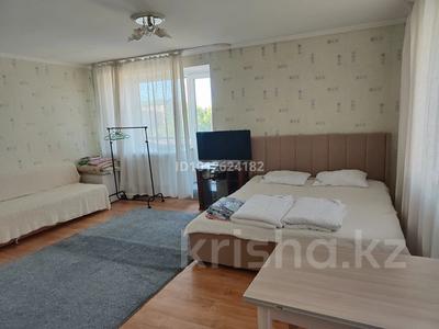 1-бөлмелі пәтер · 34 м² · 2/5 қабат, Абая 12 — Абая-Кенесары, бағасы: 15 000 ₸ в Бурабае