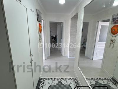 Пәтерлер в Акмолинской обл.: 3-бөлмелі пәтер · 77.8 м² · 2/5 қабат, Микрорайон Бахыт 1, бағасы: 23 млн 〒 3-бөлмелі пәтер · 77.8 м² · 2/5 қабат, Микрорайон Бахыт 1, бағасы: 23 млн 〒 в Акмоле
