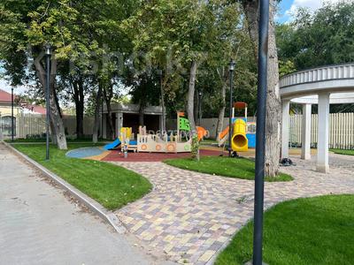 3-комнатная квартира · 110 м² · 3/6 этаж, мкр Михайловка , Мичурина 11/12 — Гостиница чайка за 115 млн ₸ в Караганде, Казыбек би р-н