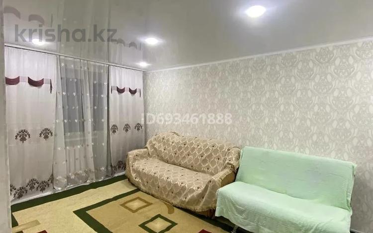 1-комнатная квартира, 42 м² посуточно, Гагарина Шевченко за 10 000 〒 в Жезказгане — фото 2